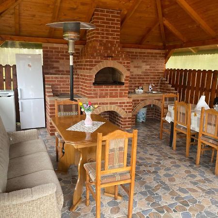 Casa Alexia Hotel Hateg Ngoại thất bức ảnh